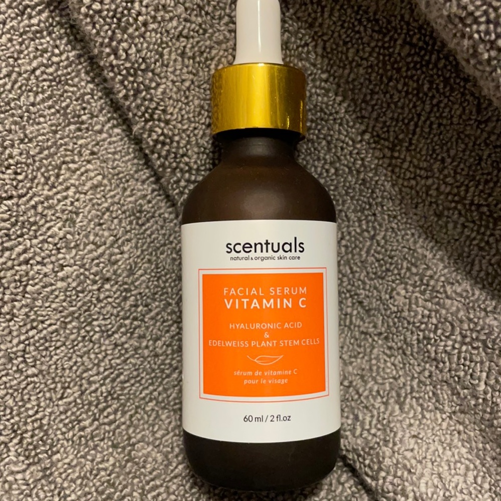 Scentuals. Facial serum vitamin C